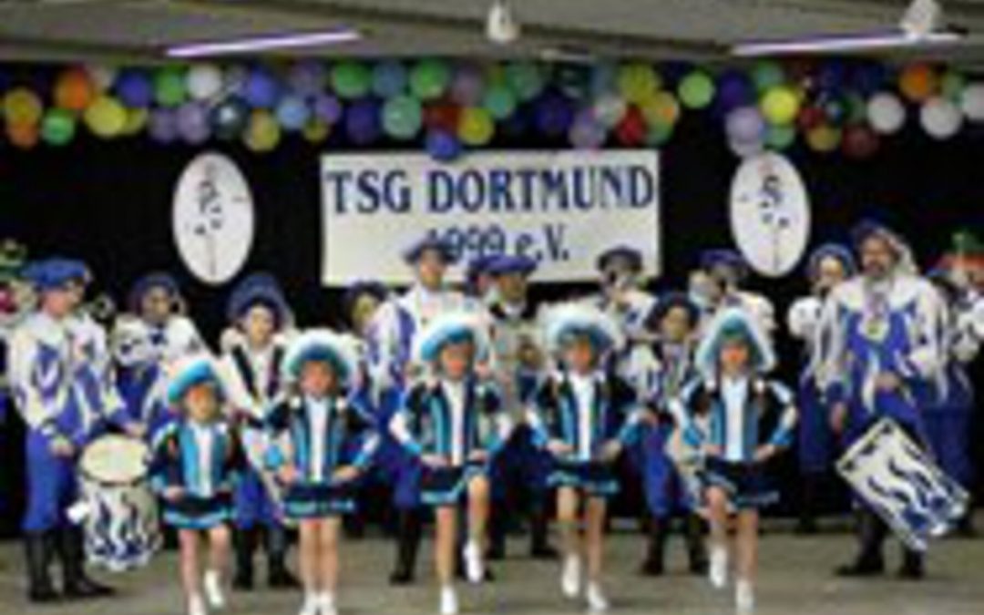 Kinderkarneval hat begonnen und wir haben teilgenommen!